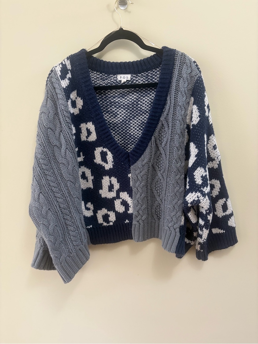 POL Small Leopard Print & Cable Knit V-Neck Cropped Oversized Sweater Cozy